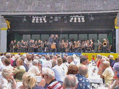 Bühnenphoto zum Jubiläum der Sengbachtalsperre 2003